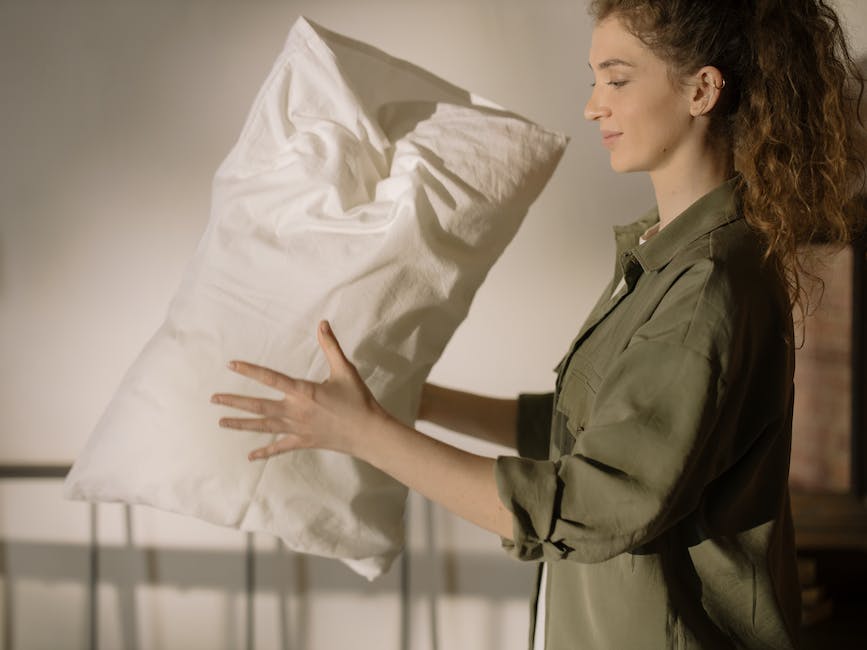 Poszewki na poduszki jako element dekoracyjny: Jak urozmaicić wnętrze