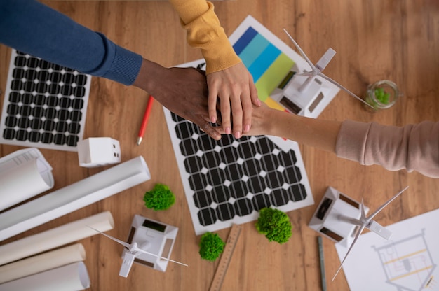 Zielona energia w domu: Jak zintegrować panele słoneczne z istniejącą instalacją elektryczną?